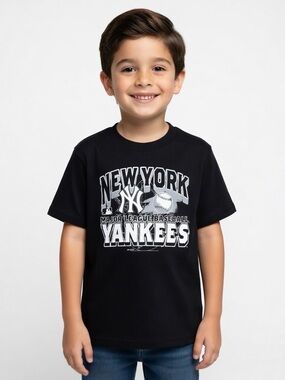 Boys' New York Yankees Short Sleeve Graphic Tee Shirt